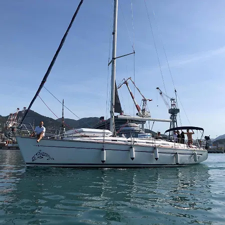 Botel Barca A Vela 14Mt Stanza E Bagno Privato Genoa